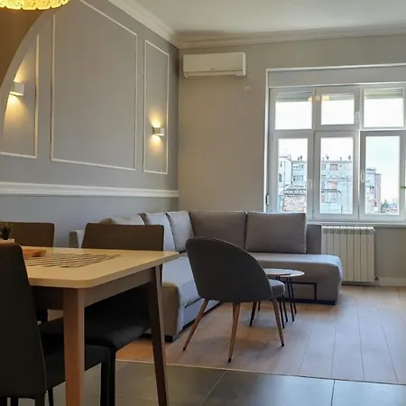 Apartment Break - Zen